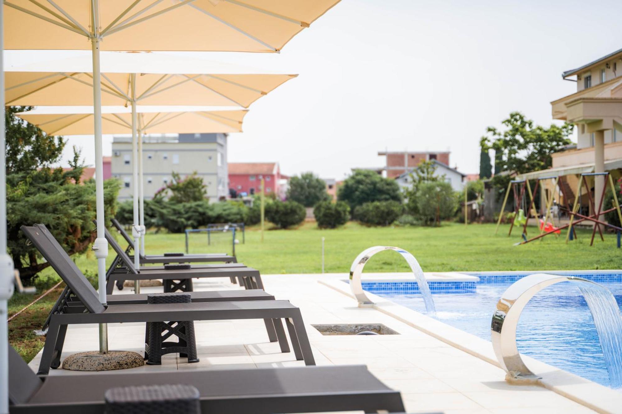 אולסינץ' Apartments Rudaj מראה חיצוני תמונה